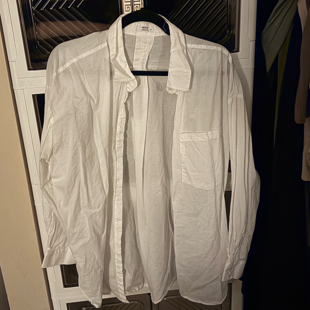 Classic White Women’s Shirt